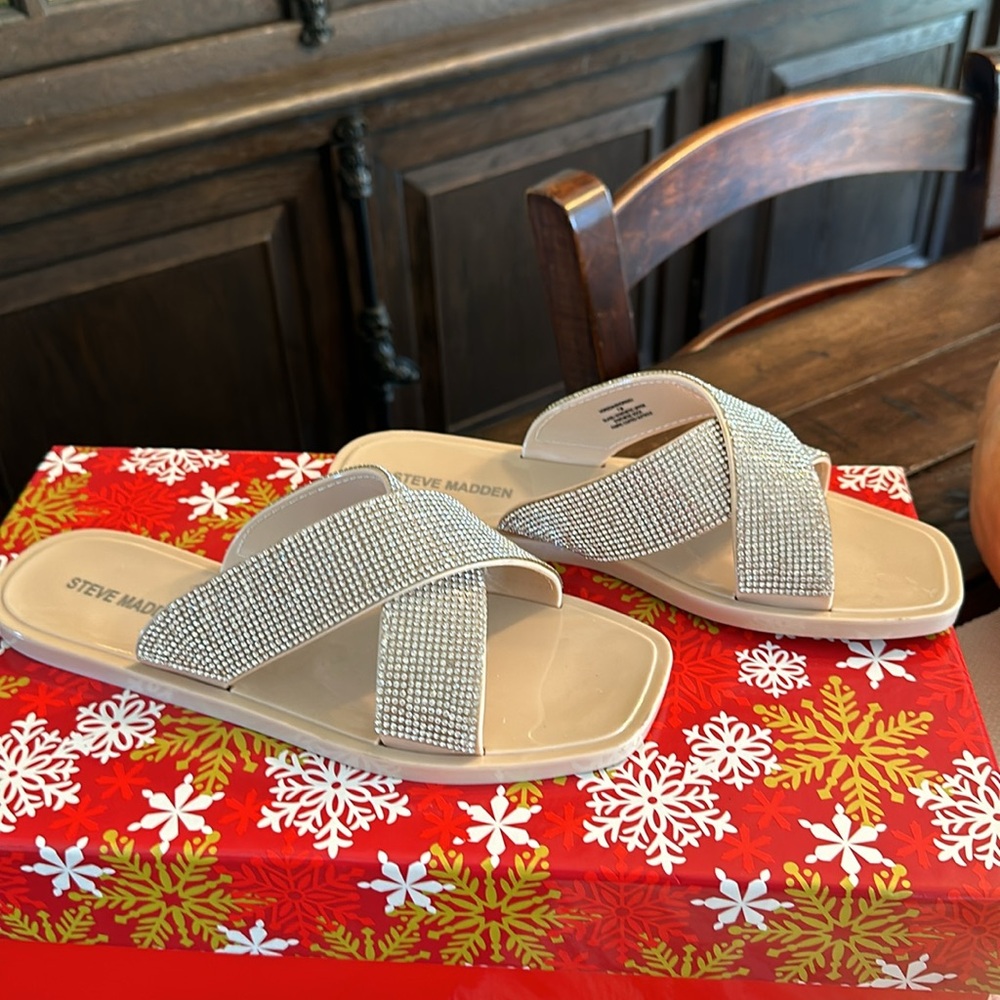Steve Madden Rhinestone sandal - Picture 2 of 7